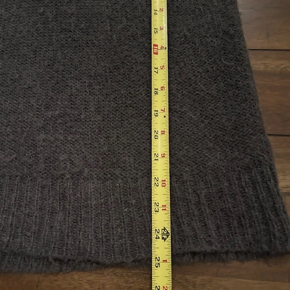 J. Crew Gray Mohair Wool Blend V-Neck Sweater Size Small